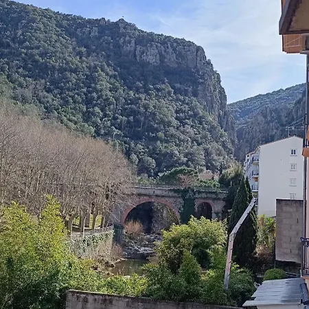Les Moreses Apartman *